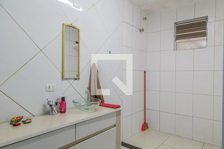 Casa à venda com 240m², 2 quartos e 1 vagaBanheiro