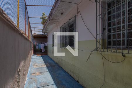Casa à venda com 240m², 2 quartos e 1 vagaQuintal