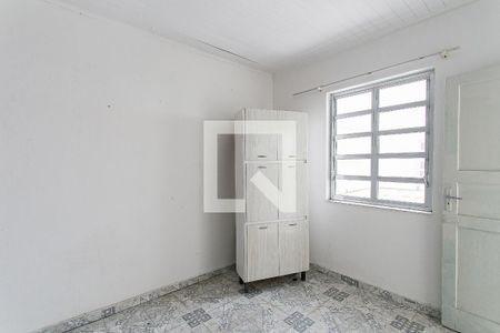 Casa à venda com 120m², 2 quartos e 2 vagasQuarto de Serviço