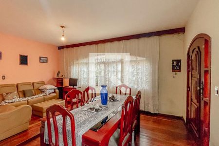 Casa à venda com 352m², 3 quartos e 2 vagasSala 