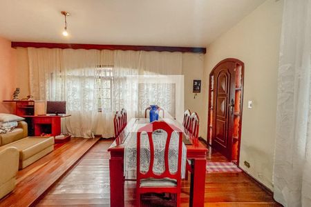 Casa à venda com 352m², 3 quartos e 2 vagasSala 