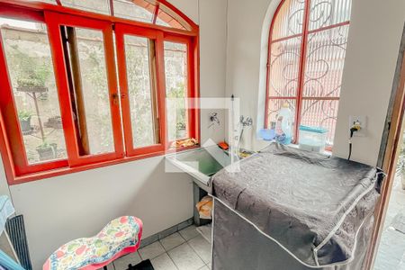 Casa à venda com 352m², 3 quartos e 2 vagasÁrea de Serviço