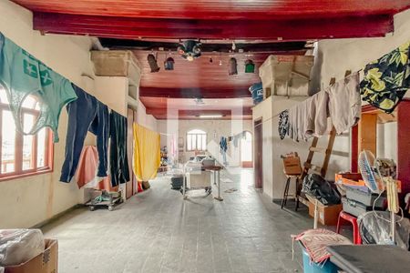 Casa à venda com 352m², 3 quartos e 2 vagasÁrea de Serviço