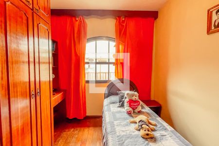 Casa à venda com 352m², 3 quartos e 2 vagasQuarto 