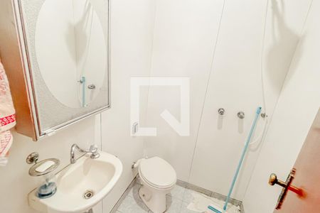 Casa à venda com 352m², 3 quartos e 2 vagasSuíte 2 banheiro 