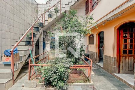 Casa à venda com 352m², 3 quartos e 2 vagasQuintal 