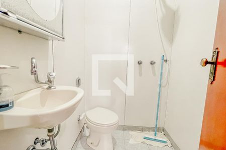 Casa à venda com 352m², 3 quartos e 2 vagasSuíte 2 banheiro 