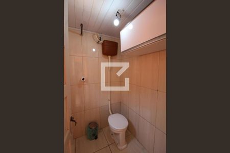 Casa à venda com 168m², 2 quartos e 4 vagasBanheiro de Serviço