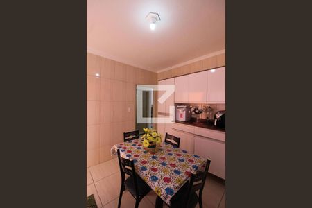 Casa à venda com 168m², 2 quartos e 4 vagasCozinha