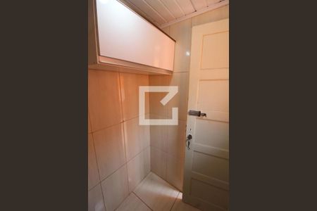 Casa à venda com 168m², 2 quartos e 4 vagasBanheiro de Serviço