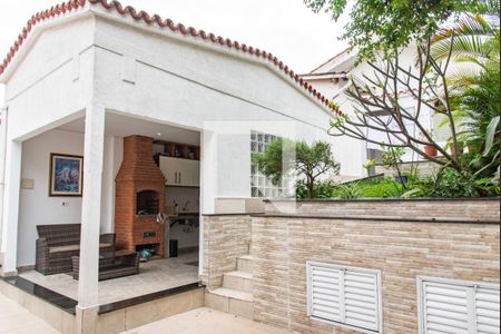 Casa à venda com 300m², 5 quartos e 3 vagasQuintal