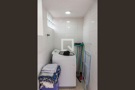 Casa à venda com 300m², 5 quartos e 3 vagasLavanderia