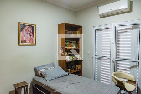 Casa à venda com 300m², 5 quartos e 3 vagasQuarto 2