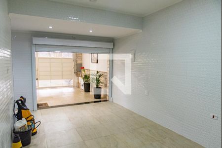 Casa à venda com 300m², 5 quartos e 3 vagasGaragem