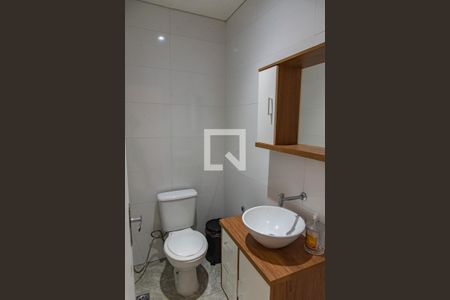 Casa à venda com 300m², 5 quartos e 3 vagasBanheiro da churrasqueira