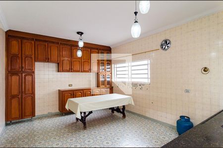 Casa à venda com 344m², 5 quartos e 5 vagas Casa à venda com 344m², 5 quartos e 5 vagasCozinha