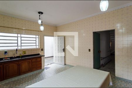 Casa à venda com 344m², 5 quartos e 5 vagas Casa à venda com 344m², 5 quartos e 5 vagasCozinha