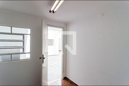 Casa à venda com 344m², 5 quartos e 5 vagas Casa à venda com 344m², 5 quartos e 5 vagasQuarto de Serviço