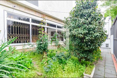 Casa à venda com 344m², 5 quartos e 5 vagas Casa à venda com 344m², 5 quartos e 5 vagasEntrada