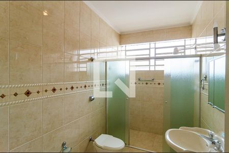 Casa à venda com 344m², 5 quartos e 5 vagas Casa à venda com 344m², 5 quartos e 5 vagasBanheiro da Suíte