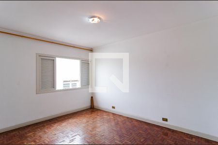 Casa à venda com 344m², 5 quartos e 5 vagas Casa à venda com 344m², 5 quartos e 5 vagasSuíte