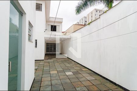 Casa à venda com 344m², 5 quartos e 5 vagas Casa à venda com 344m², 5 quartos e 5 vagasÁrea de Serviço