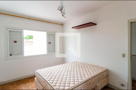 Casa à venda com 344m², 5 quartos e 5 vagas Casa à venda com 344m², 5 quartos e 5 vagasQuarto 4