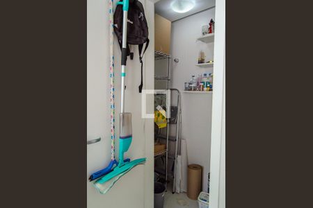 Apartamento à venda com 75m², 2 quartos e 1 vagaBanheiro de serviço