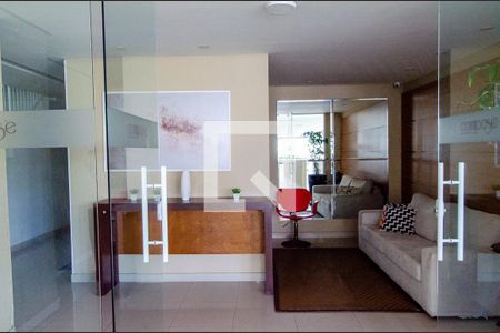 Apartamento à venda com 75m², 2 quartos e 1 vagaHall de entrada