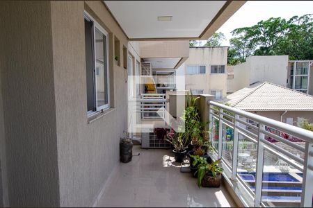 Apartamento à venda com 75m², 2 quartos e 1 vagaVaranda da sala