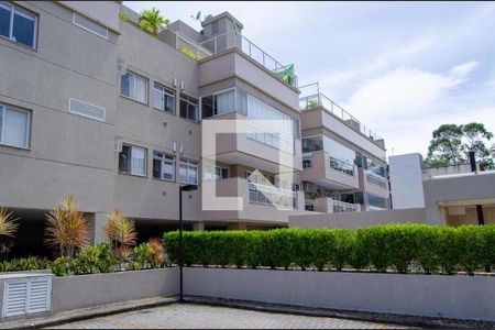 Apartamento à venda com 75m², 2 quartos e 1 vagaFachada do bloco