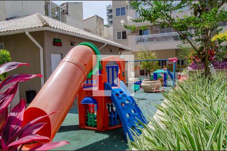 Apartamento à venda com 75m², 2 quartos e 1 vagaÁrea comum - Playground