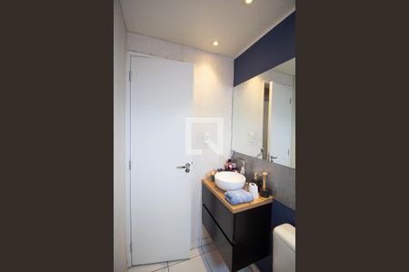 Apartamento à venda com 53m², 2 quartos e 1 vaga Apartamento à venda com 53m², 2 quartos e 1 vagaBanheiro