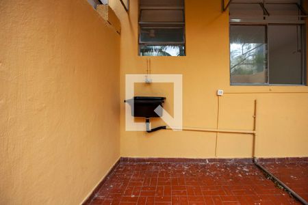 Varanda de kitnet/studio para alugar com 0 quarto, 50m² em Água Branca, São Paulo