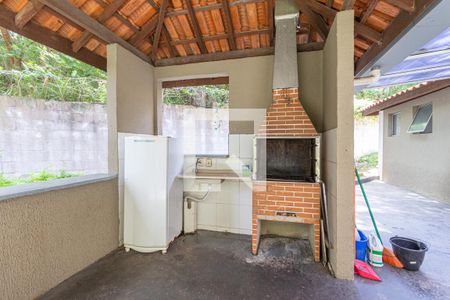 Apartamento para alugar com 39m², 2 quartos e 1 vagaÁrea comum - Churrasqueira