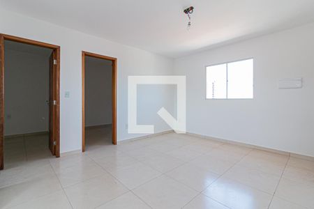 Sala de kitnet/studio para alugar com 2 quartos, 46m² em Cidade Antônio Estevão de Carvalho, São Paulo