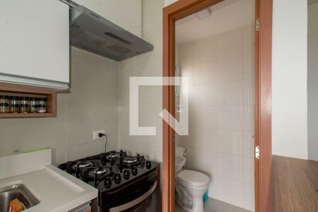 Cozinha e Lavabo de apartamento à venda com 2 quartos, 46m² em Vila Galvão, Guarulhos