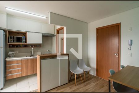 Sala/Cozinha de apartamento à venda com 2 quartos, 46m² em Vila Galvão, Guarulhos