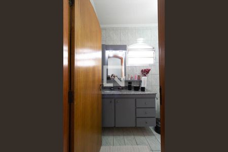 Casa à venda com 280m², 3 quartos e 2 vagasBanheiro