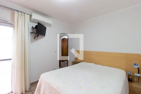 Suíte de casa à venda com 3 quartos, 280m² em Vila Medeiros, São Paulo