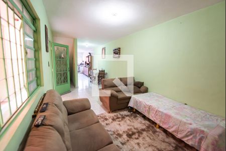 Sala 1 de casa para alugar com 2 quartos, 200m² em Campos Elíseos, Taubaté