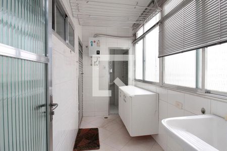 Apartamento para alugar com 110m², 3 quartos e 1 vagaÁrea de Serviço