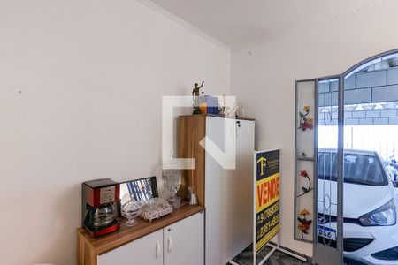 Casa à venda com 168m², 2 quartos e 2 vagasSala