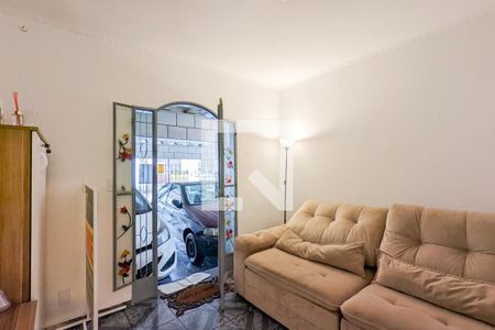 Casa à venda com 168m², 2 quartos e 2 vagasSala