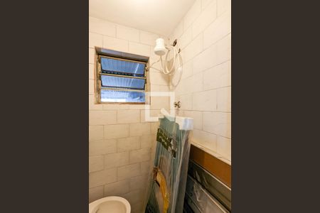 Casa à venda com 168m², 2 quartos e 2 vagasBanheiro de serviço 