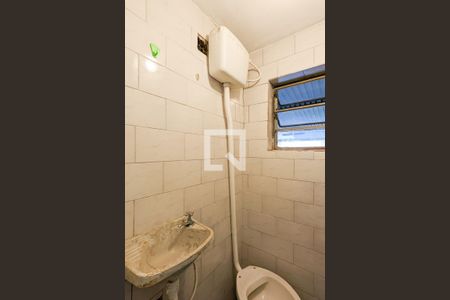 Casa à venda com 168m², 2 quartos e 2 vagasBanheiro de serviço 