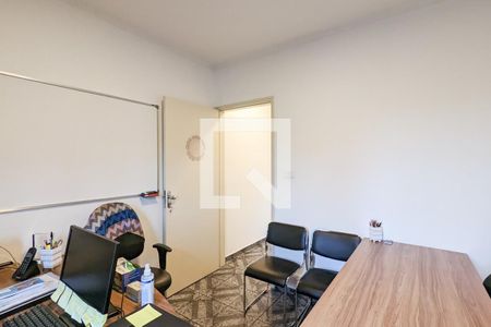 Casa à venda com 168m², 2 quartos e 2 vagasQuarto