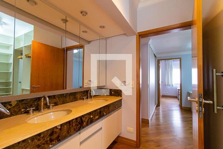 Apartamento para alugar com 123m², 3 quartos e 2 vagas Apartamento para alugar com 123m², 3 quartos e 2 vagasBanheiro da Suíte