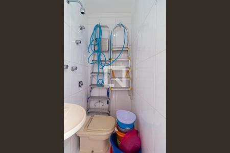 Apartamento para alugar com 123m², 3 quartos e 2 vagas Apartamento para alugar com 123m², 3 quartos e 2 vagasBanheiro de Serviço