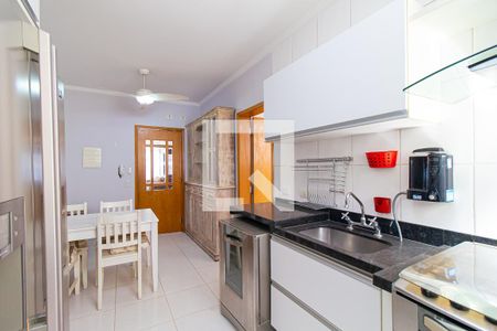 Apartamento para alugar com 123m², 3 quartos e 2 vagas Apartamento para alugar com 123m², 3 quartos e 2 vagasCozinha